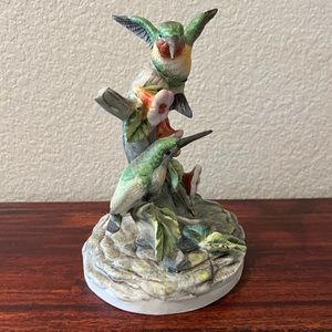 Royal Crown Hummingbirds Figurine